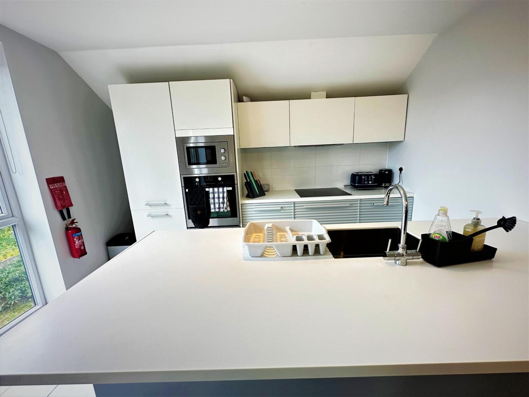 Horizon House, Modern 2-Bedroom Flat 2, Parking, Netflix, Oxford Exterior photo