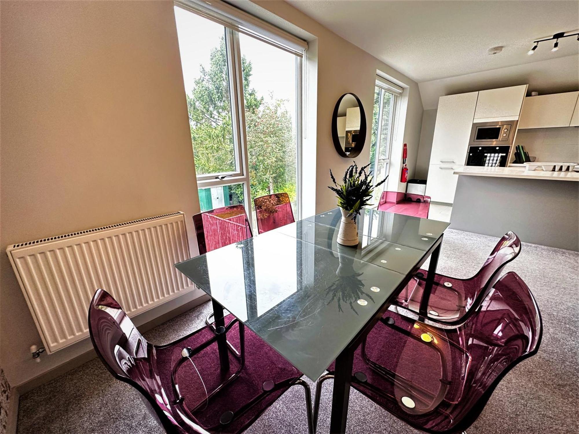Horizon House, Modern 2-Bedroom Flat 2, Parking, Netflix, Oxford Exterior photo